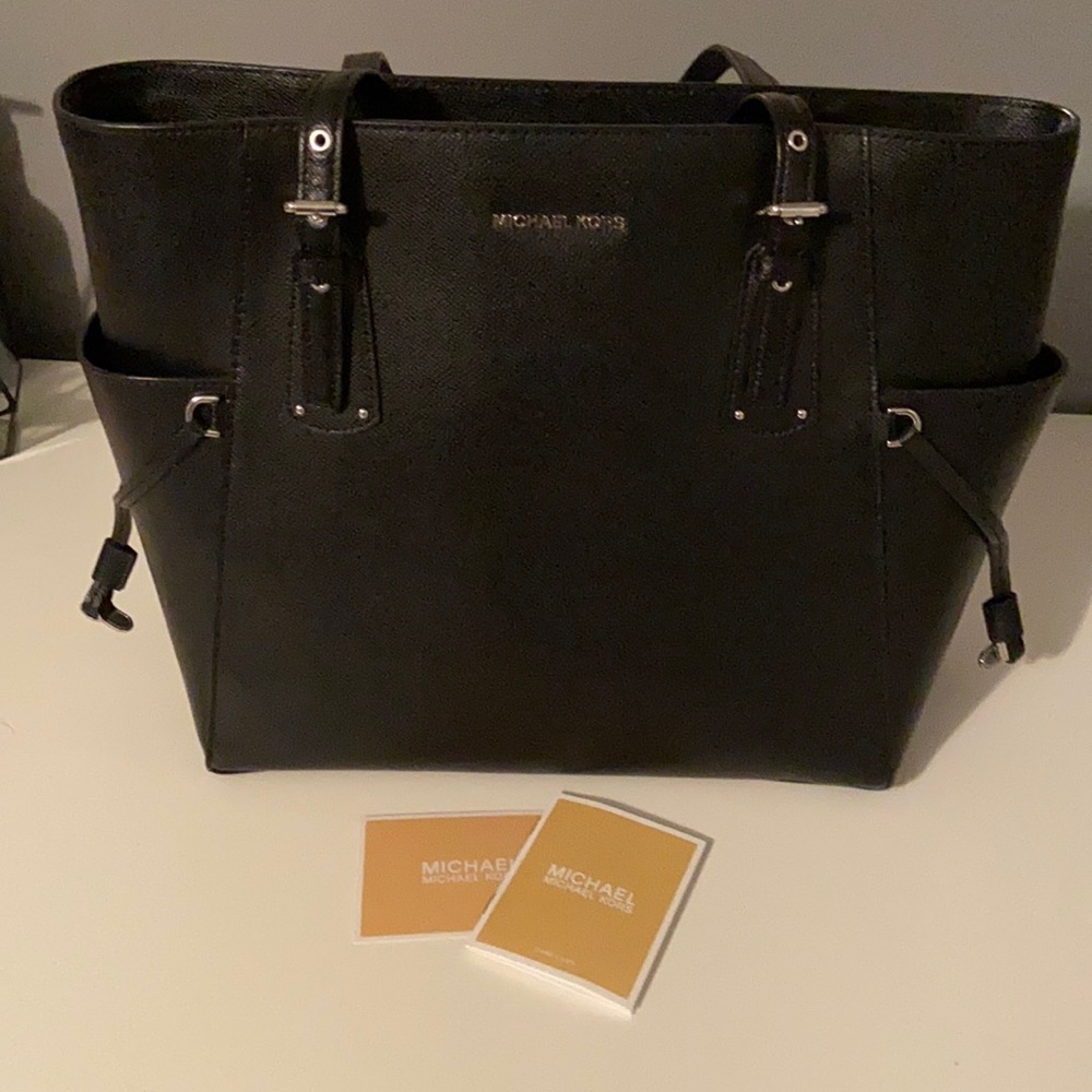 Black Michael Kors Tote